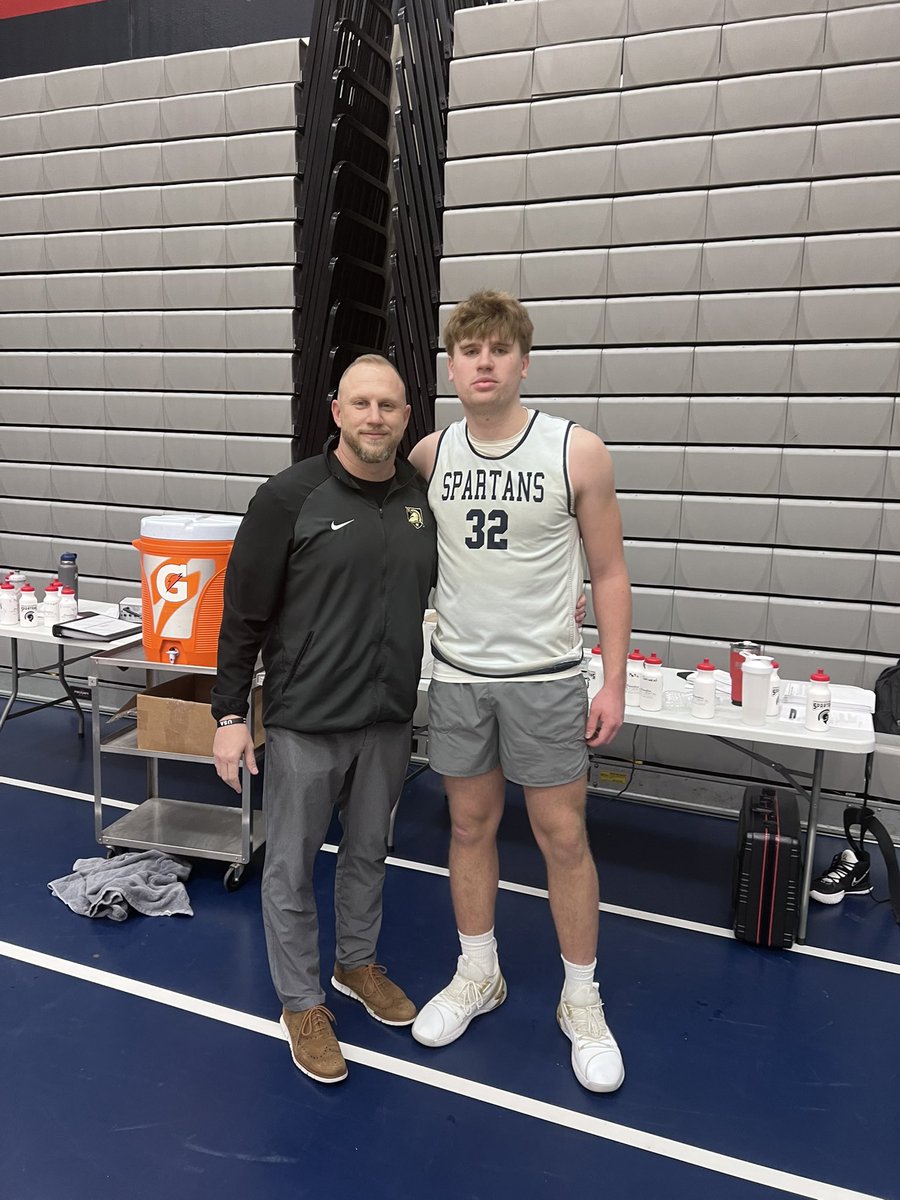 Great to catch up after the win this weekend!! Appreciate you stopping by <a href="/DrinkallCoach/">Matthew Drinkall 🇺🇸</a> Always a pleasure! #BEATnavy
