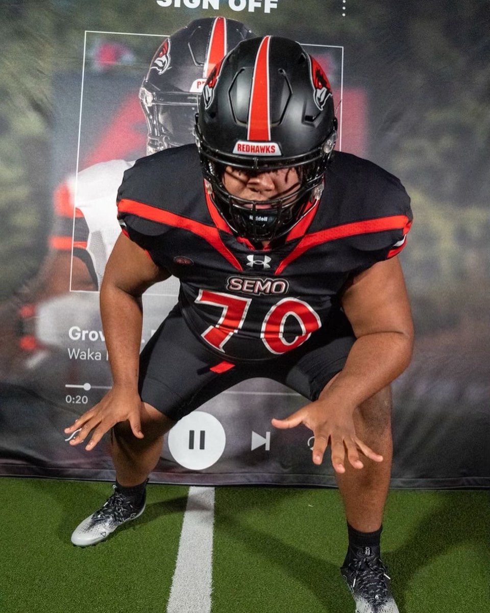 EthanH70's tweet photo. Had a great time back at home this weekend!❤️🖤 @LausanneFB @__CoachWilliams @Coach_MJBunch @CoachOrchard https://t.co/NHpDSSG9va
