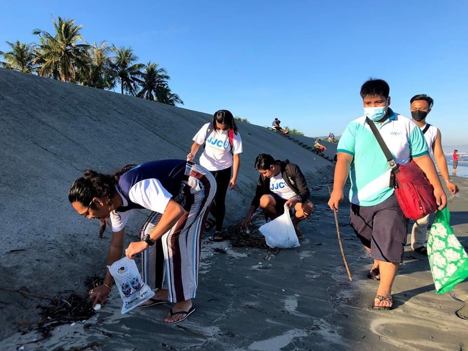 bagoongjaycees's tweet photo. The said project was in collab with the ff orgs:
-Rotary Club of Uptown Dagupan 2000
-Rotaract of Uptown Dagupan 2000
-Interact of Uptown Dagupan 2000
-1st Regional Community Defense Group Reserved Command
-JJC LGL
-PNP Binmaley
-Bureau of Fire Protection

#PassionAndPurpose https://t.co/EvA7rDWgPb