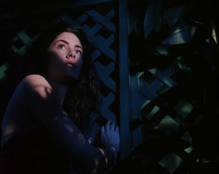 torsodapop's tweet image. The resplendent ageless wonder #BOTD 🎂💃 Mädchen Amick in Tobe Hooper’s I’M DANGEROUS TONIGHT (1990) aka the killer dress movie • costumes by Carin Berger • teleplay adapted from Cornell Woolrich by Bruce Lansbury &amp;amp; Philip John Taylor • 

#madefortvhorror #MädchenAmick