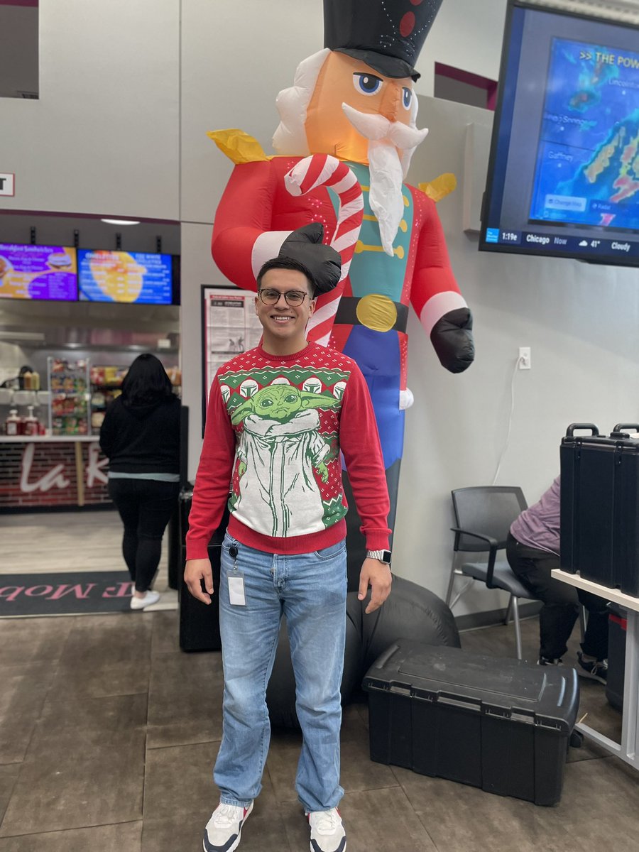 MissionTXperts's tweet image. Holiday Ugly Sweater Day! @MissionTXperts #HolidayFun @Aejaz_H @VictorF0907 @ChrisShepard001