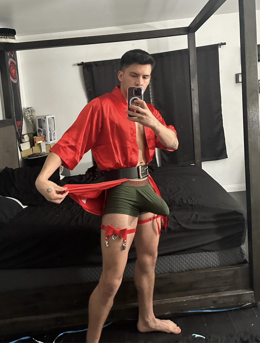 IvanKingOfScots's tweet photo. Ready to unwrap your present? https://t.co/zbeJ1ZJwM7