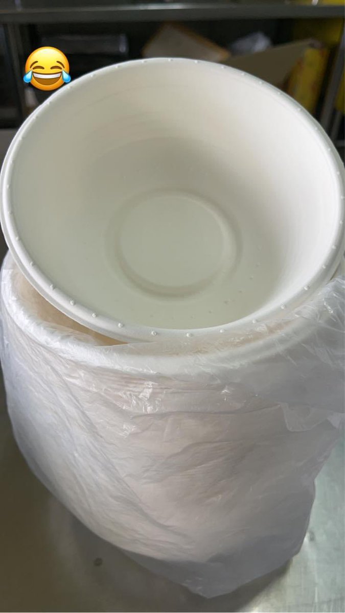 เจ๊ต้องกราบขอโทษลูกค้าด้วยนะคะ
เวลาที่ซื้อกับข้าวหน้าร้านแล้วขอชามชานอ้อยเพิ่มเจ๊ต้องขอเก็บเงินเพิ่มนะคะใบละ3บาททางร้านไม่ได้แจกค่ะต้องขอโทษด้วยค่ะ 🙏🏻🙏🏻🙏🏻