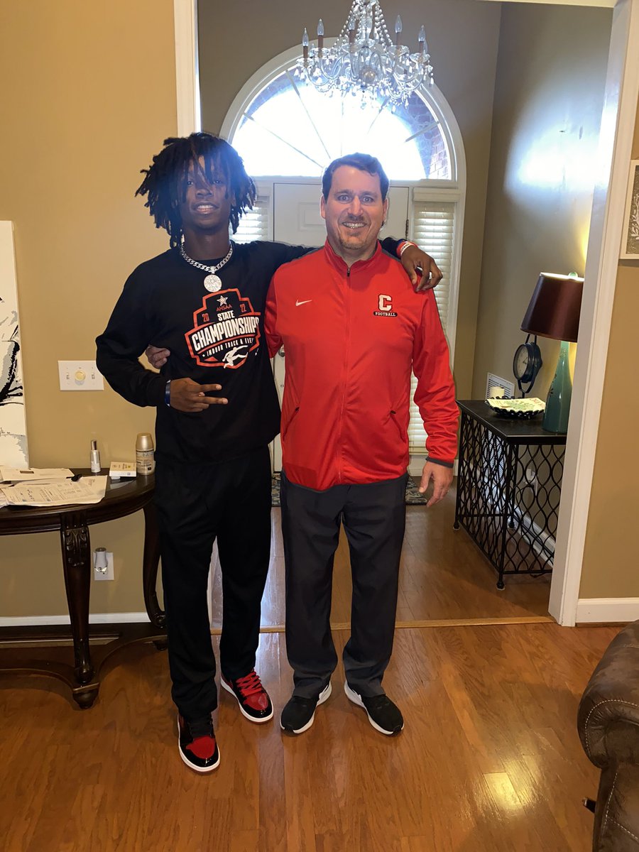 I appreciate you stopping by for the home visit! Really had a great time speaking with you, can’t wait for us to work together these next years! @JaredBackus1 @BigRed_Football