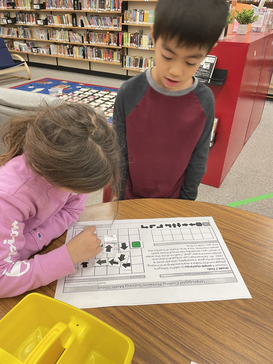 Tracyyyy8's tweet photo. Partnering time with @misscini1 today we learned unplugged coding with a simple math task! @SelwynTdsb https://t.co/KX4JNlfsKE