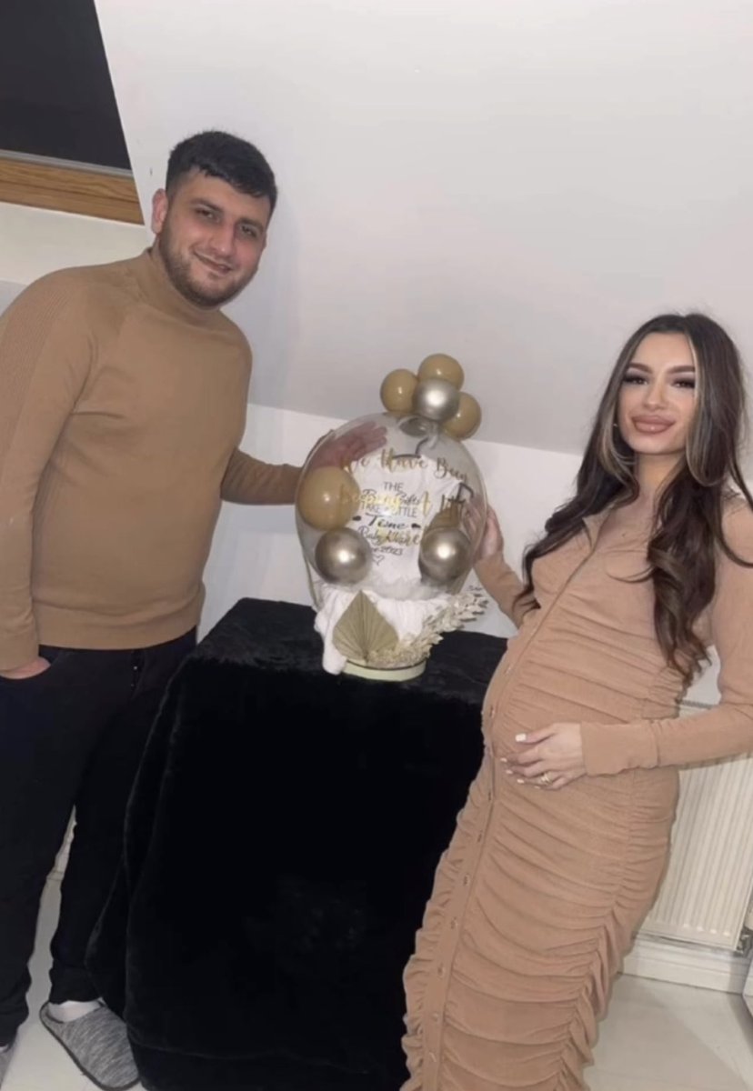 Waliyha, irmã do Zayn, anunciou em seu Instagram que está esperando o seu primeiro filho. Parabéns para os papais e ao Zayn, que será titio pela segunda vez. ❤️