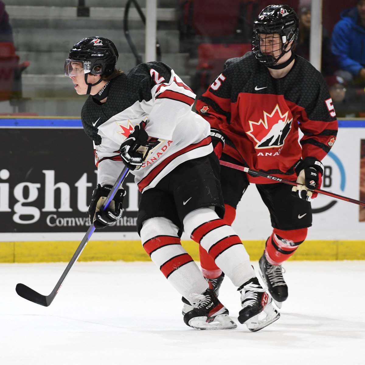 AFTER 2 | Hudson Malinoski and Conyr Hellyer score on the power play for 🇨🇦 West before Andy Reist answers back for 🇨🇦 East to tie the game at 3-3. 

📺 hc.hockey/WJACStream04
📊 hc.hockey/WJACStats04 

#WJAC