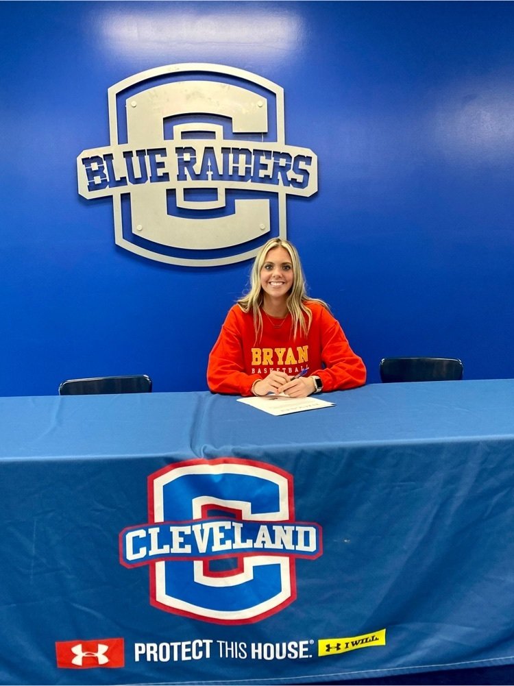 Congratulations to Paige Moody (Bryan College-Basketball) and Gracelyn Jackson (Tennessee Wesleyan-Volleyball) for continuing their academic and athletic careers by signing college scholarships today.