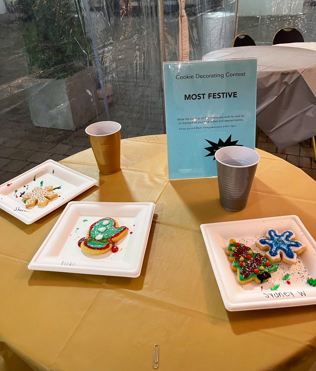 Thank you everyone for a great turn out to the holiday party!! Ugly sweaters and cookies galore 🎄✨🍪

Special thank you to the e-board for setting up and organizing, and our lovely administrators Colleen and Charlotte for providing all the food and decor! ❤️