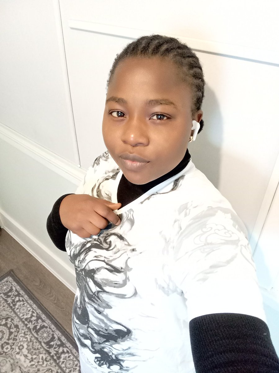 theChekstina's tweet photo. @AlumniUNN Name: Chekwube Anyaegbunam

Graduated from: English and Literary Studies (ELS)

Year of Graduation: 2016

Currently: A PhD student of English (with a minor in Cultural, Social and Political Thought) &amp; a writer

Proud to say that #UNN passed through me too.😂

Happy to connect!✌🏾 https://t.co/XiZqTtbP2c