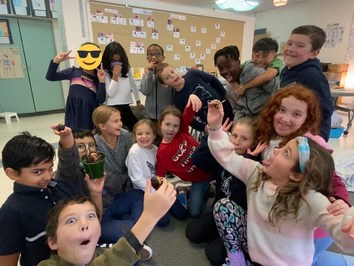 JuneauGr3's tweet photo. Last weeks flashback! 
1. An accident uprooted our avocado so we learned about its root system 😂
2. Silly poses with avocados that started sprouting
3. Collaborative games with @mskayleewelch and 
4. Learning about Google read &amp; write by building snowmen with @MrsDorsey_ocsb ! https://t.co/DkcYh5RAJJ