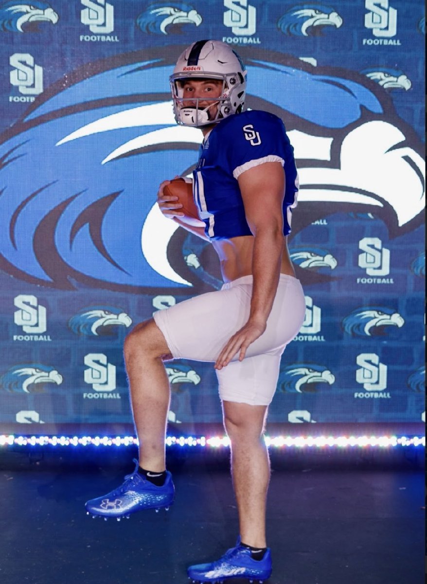 Dr3wAllison's tweet photo. Had a great Official Visit at Shorter University!
Blessed to have the opportunity. #AGTG https://t.co/8FlsAiBvX9