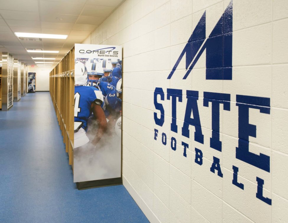 On behalf of <a href="/ThsBuffaloes/">Tempe High School</a> and <a href="/TempeFootball/">Tempe High School Football</a> I want to thank <a href="/mayville_FB/">Comet Football</a> and <a href="/CoachLitecky/">Jake Litecky</a> for stopping by “THE HOUSE” and speaking to several of our student-athletes. We look forward to seeing <a href="/mayville_FB/">Comet Football</a> back in the spring #TempePride #TempeFootball #TrustTheProcess