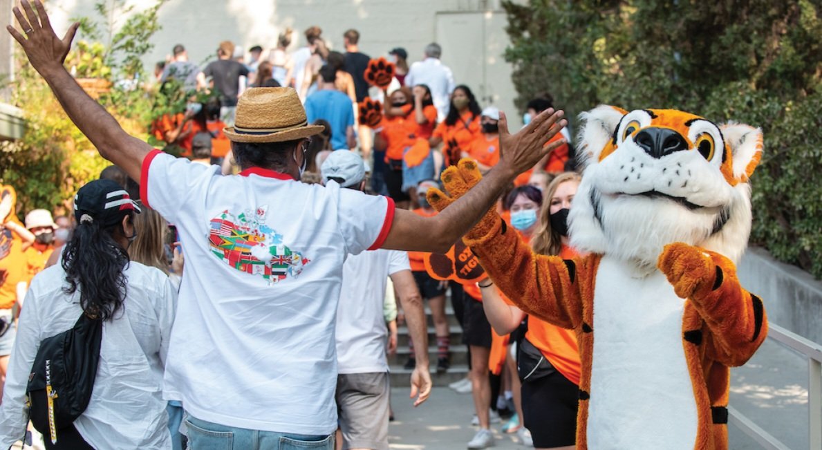 Congrats to our newly admitted Tigers! We are so excited to welcome you as our first members of the Class of 2027! #OxyBound 🐯🧡