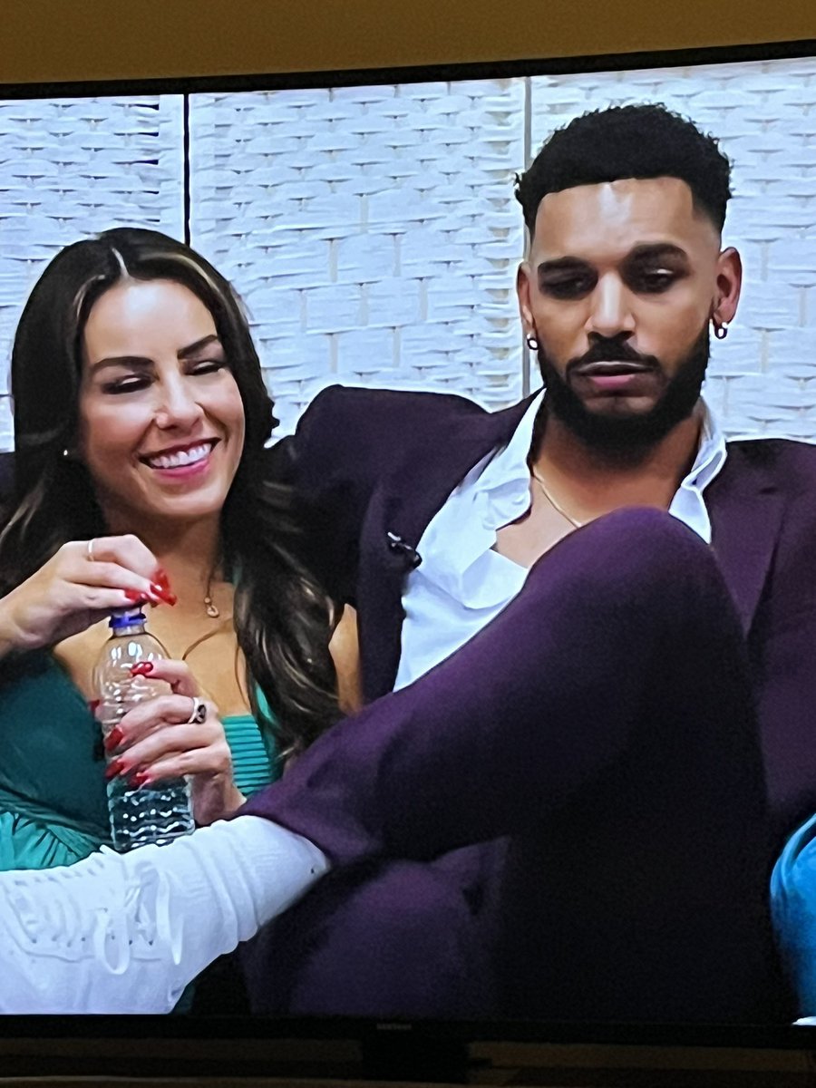 Tim ain’t lying. He knows Veronica the most. Jamal looks like he was trying to get some new new. #90DayFiance #90DayTheSingleLifeTellAll #90DayTheSingleLife