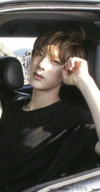 baorty's tweet photo. #따뜻한겨울끝을지나_우리다시만나
#석진이_없어도_울지않고_기다릴게
#WeLoveJin
#JIN 
Anh Jin đi mạnh khỏe nhé. Ở nhà bọn em stream mạnh The Astronaut đợi anh về :3 https://t.co/WL7z55E003