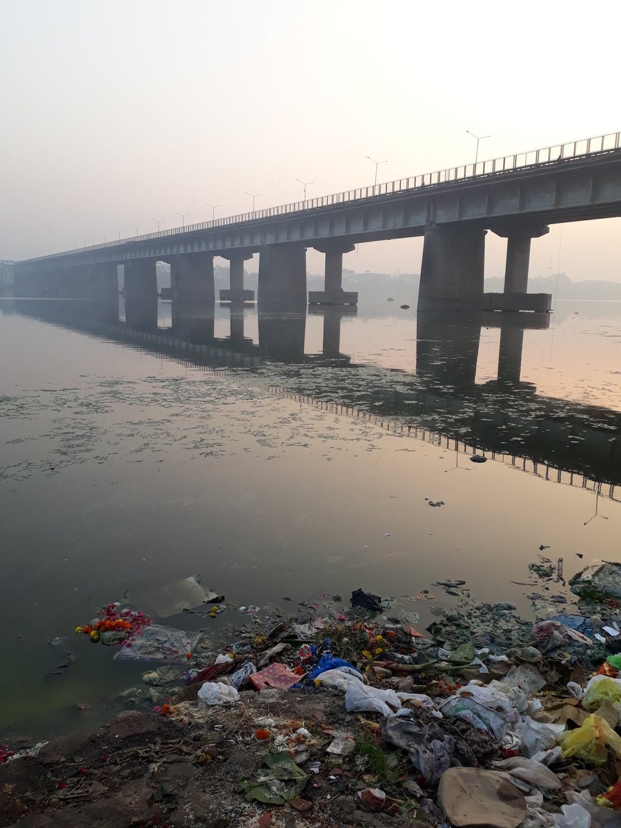 KhanvilkarNik's tweet photo. @MySuratMySMC
SMC should do something about this Lanka vijay hanuman ovara.
#cleansurat #tapiriver #swatchhsurat 
@cleansurat1 @swachhsurat https://t.co/dBtNl5c8SX