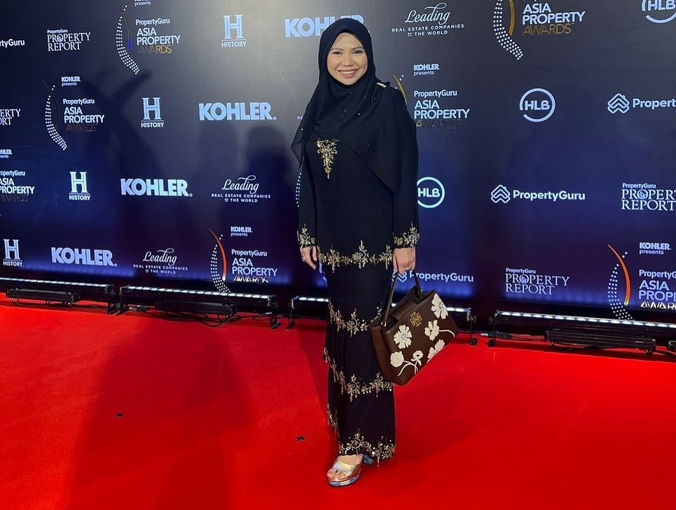Tahniah UDA Holdings Berhad ken berjaya merangkul anugerah Best Integrated Work From Home Development (Malaysia)  di Bangkok 9 Disember 2022 lalu.
Saya sgt berbesar hati menerima anugerah berprestij berkenaan bagi pihak UDA.
