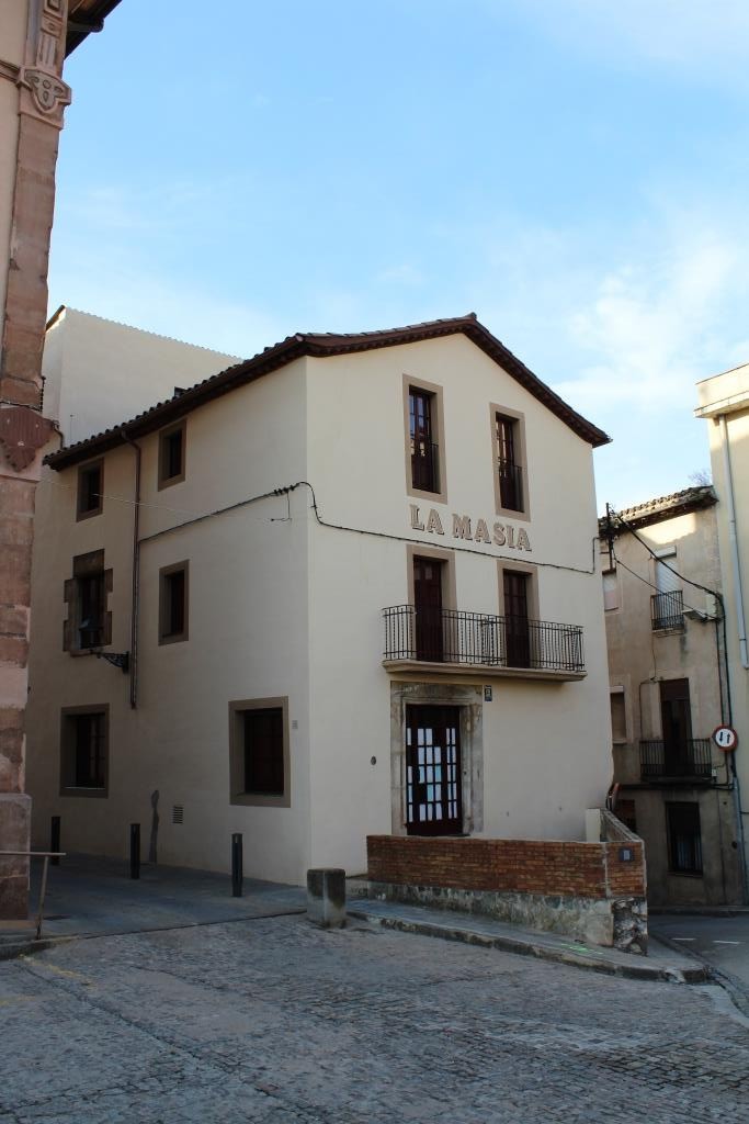OnaMoianes's tweet photo. L’Ateneu la Polseguera demana a l’Ajuntament la sessió de La Masia per poder continuar duent a terme la seva activitat @apmoianes @AjMoia #moià #moianes. 
 https://t.co/jIqHXObwvo https://t.co/QYGHXVGx1Z