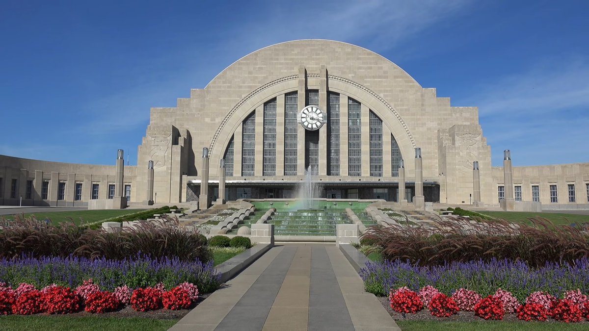 #UnionTerminal #Cincinnati 20 minutes drive to the southwest of #Cincinnati #realestateagents #OylerHines of Coldwell Banker