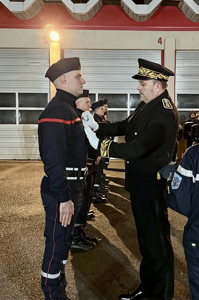 Prefet43's tweet photo. #saintebarbe #aurecsurloire
Fabrice Bonicel, sous-préfet d'Yssingeaux a participé à la cérémonie de la Sainte-Barbe, au Centre de secours d'Aurec-sur-Loire, en présence du maire Claude Vial et du sénateur Laurent Duplomb.
Des distinctions honorifiques ont été remises.
@SDIS43 https://t.co/VLYDExiGLH