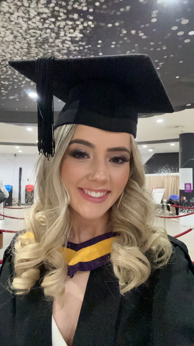 Officially graduated from The University of Manchester as a children’s nurse👩🏽‍🎓🥳 #universityofmanchester #Graduation