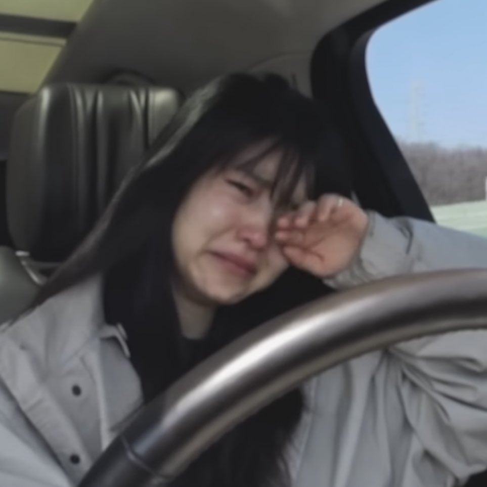 _ToToror's tweet image. ㉻ 태리시 맞춰서 올린 거였는데 ..