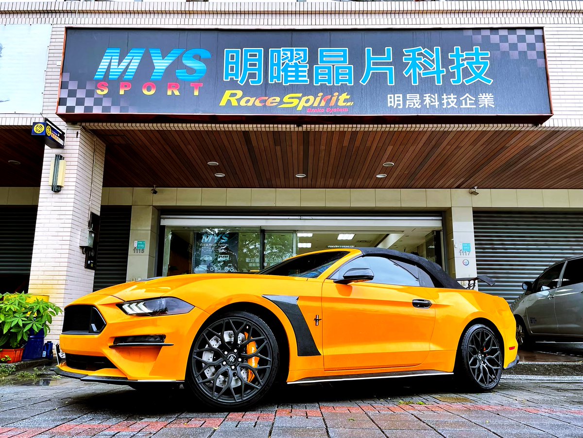 MING_YAO_MYS's tweet photo. FORD MUSTANG 2.3T with Race Spirit Brake System
Front:
1. 6pots racing calipers+380mm drilled rotors
2. Sport version brake pads

Use more precise brakes to reduce unexpected situations. More safer, more secure.

#ford #fordmustang #mustang #brake #brakesystem #calipers #taiwan https://t.co/5VOilRuD25