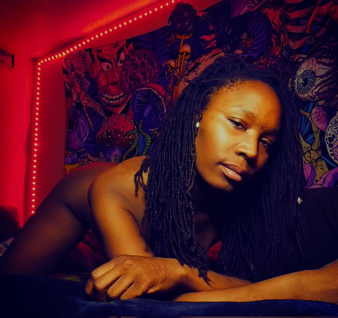 💙New Content, Out Now!🤍 .  .  .  RT if you like what you see https://t.co/mh1wPXkjPC