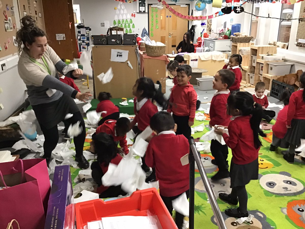 The Hummingbirds had way tooo much fun in the snow yesterday! We even had a snowball fight (pretend). What a great way to improve our scrunching and finger strength! And it was soooo much fun! @kestrelmead