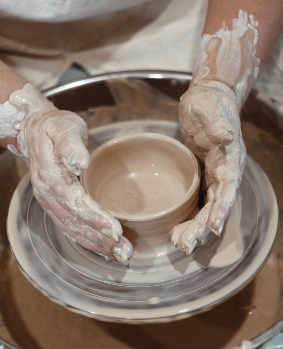 Did you get all your Christmas presents already?
How about a hand made ice cream bowl🍨

Check link in bio😉