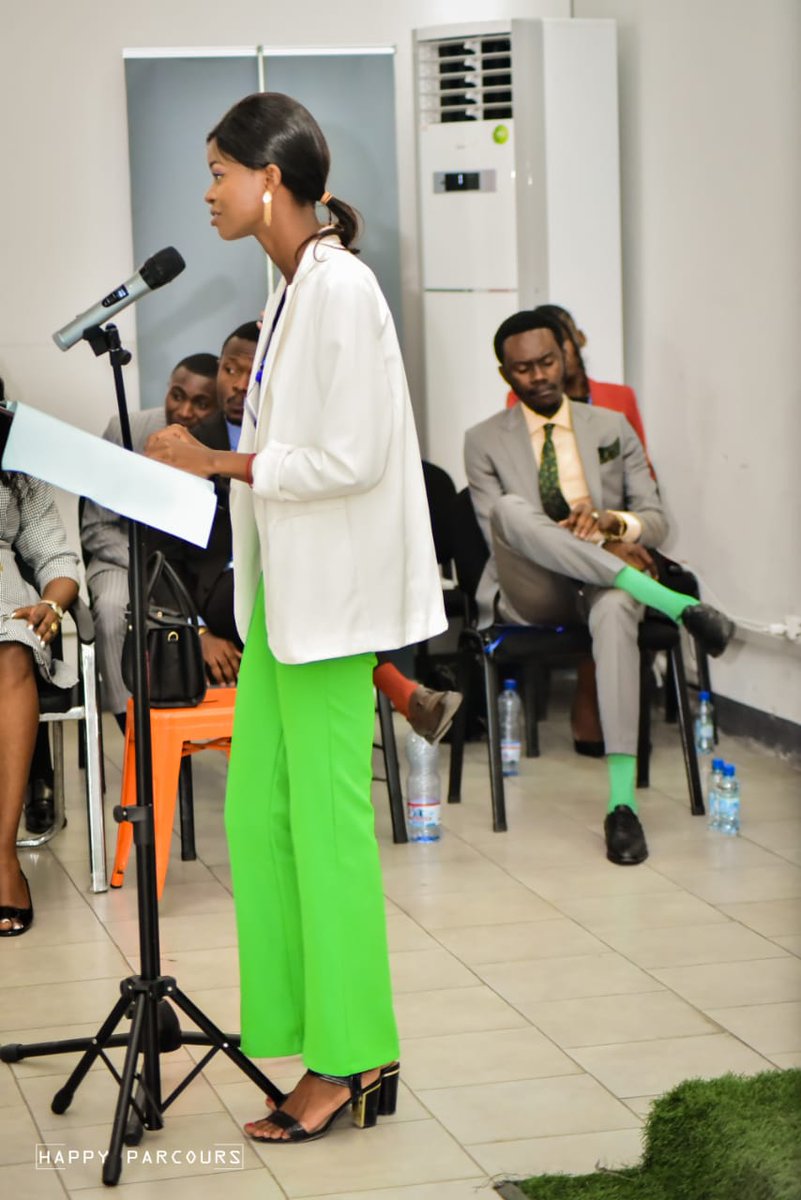 gedeon_mombenga's tweet photo. Le 10 déc dernier à ingenious city à GB, nous avons célébré la parole🗣️🎤 lors de la #2eEdition de la SOIRÉE D'ÉLOQUENCE DE KINSHASA organisée par #Orator_School en collaboration avec l'O.N.G @WIFE20221 de l'hon @ChristelleVuan1 qui était la marraine de la SEK.
@DeniseNyakeru https://t.co/9TaqVXsogN