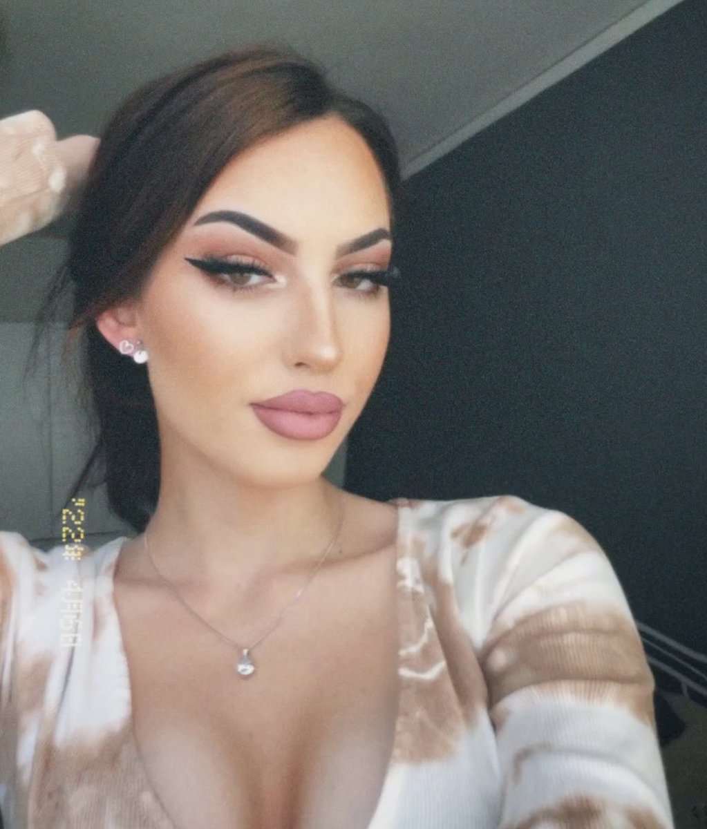 Welches Opfer ist schon wach und hat Lust auf eine guten Morgen Melkung ✨😈

#findom #herrin #sub #dom #sklave