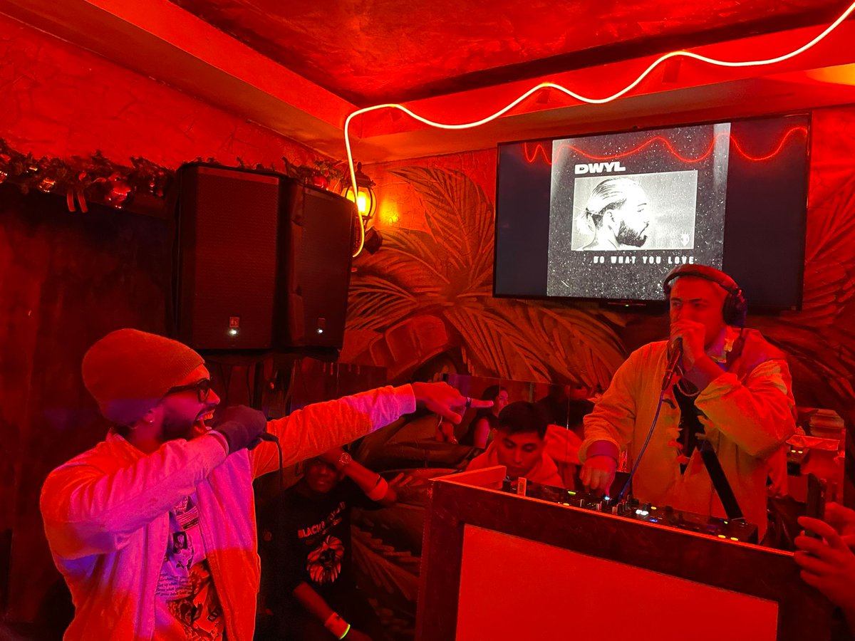 #showtime #dwyl <a href="/jaydd_mc/">Jaydd MC</a> #trapkingz 🔥🔥🔥 u know 🥳🥳