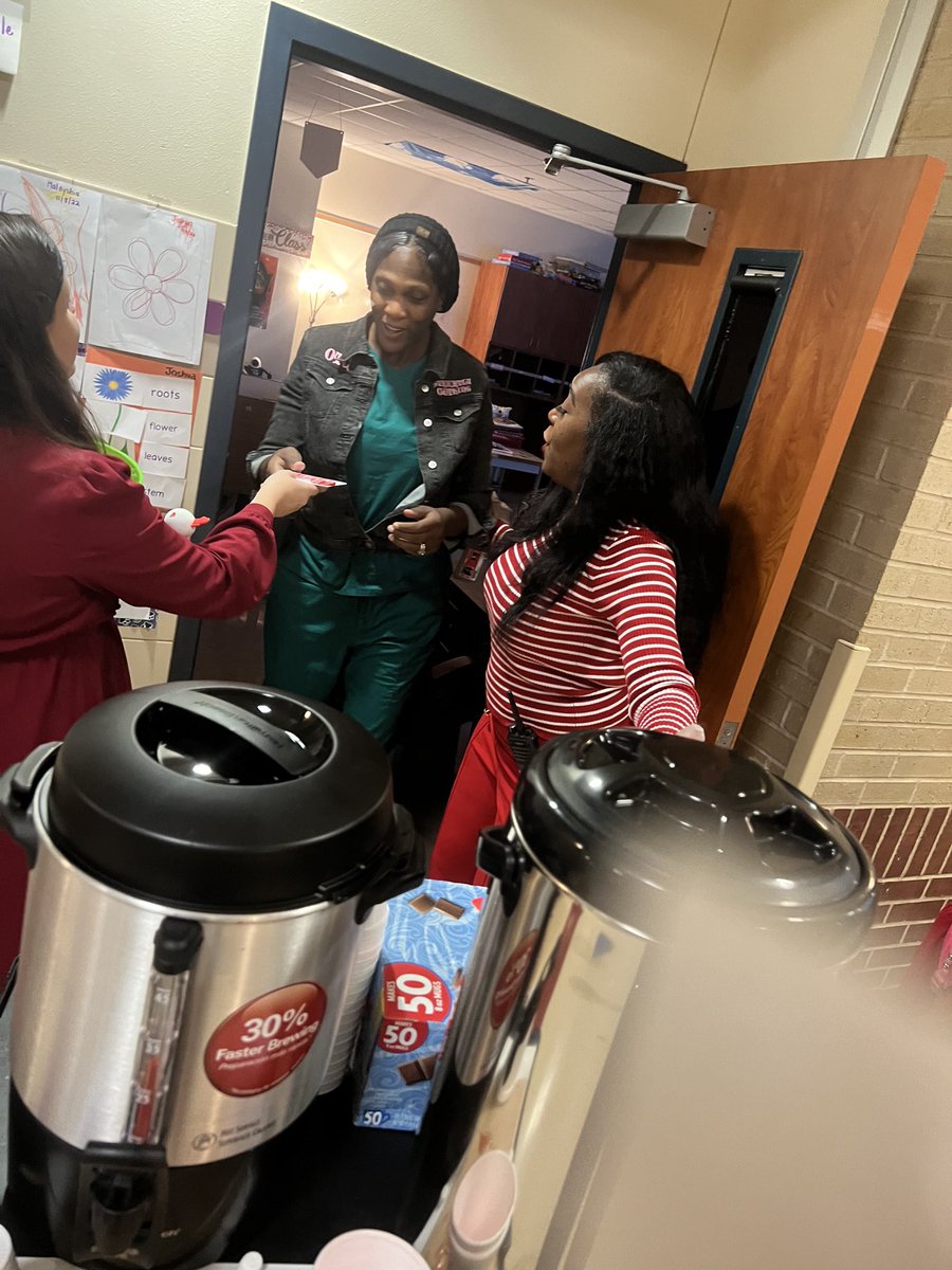 Day 1 of 5 DAYS OF HOLIDAY CHEER!!🎁🎄🎄