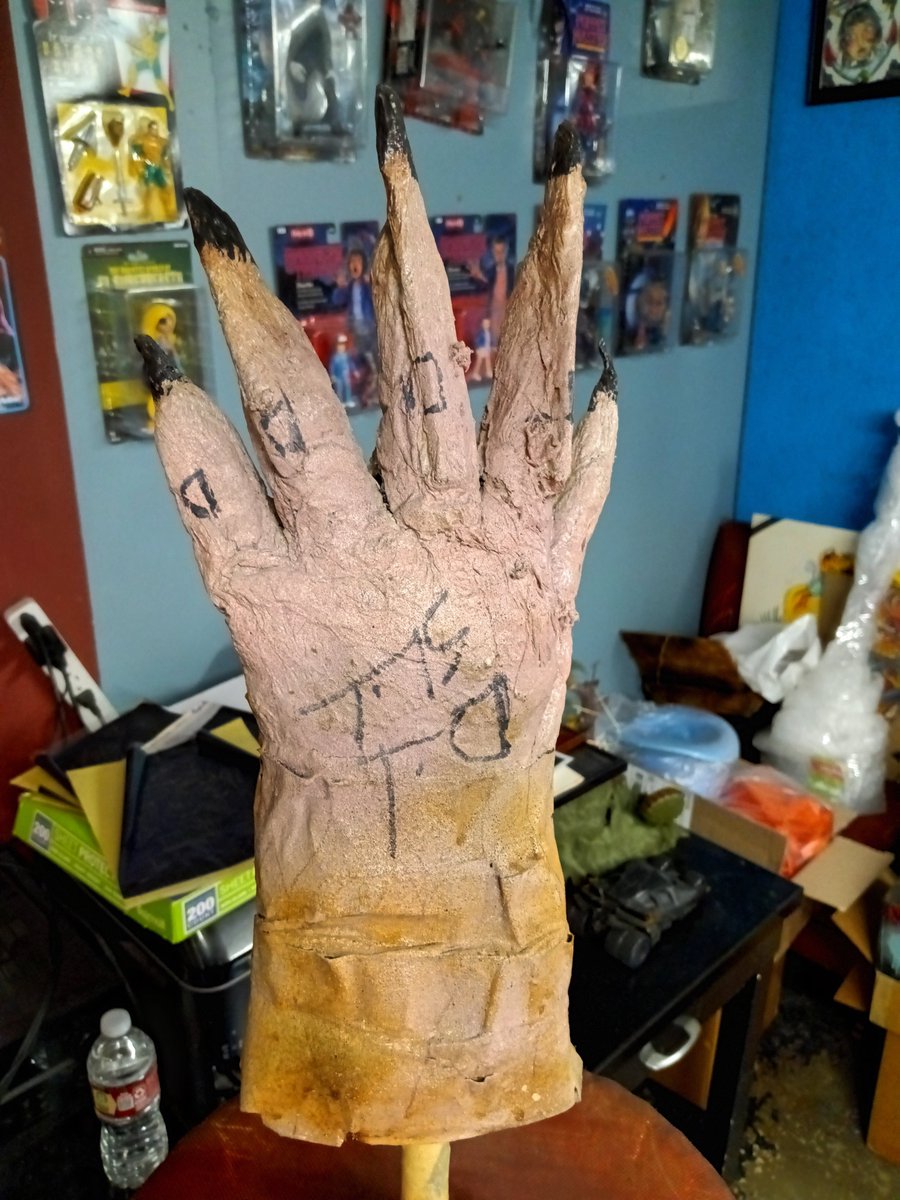 CrudeCinema's tweet photo. #screenworn demon hand signed by Dave Sheridan and worn in #cultofblood #movie #rare #1of1
DM for purchase https://t.co/t8v6nD9GHn
