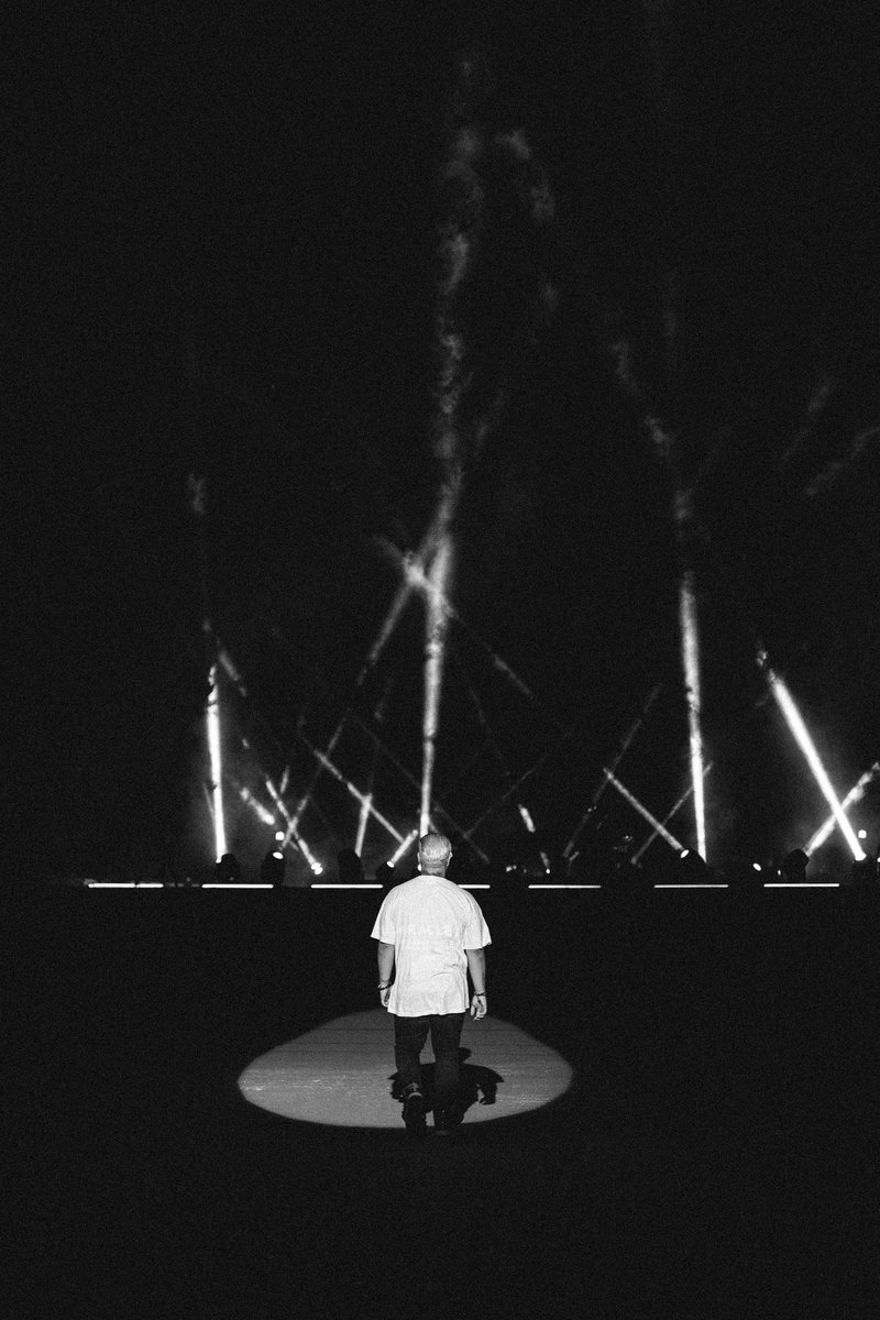 DJFAVII's tweet photo. 🐐🎧🎬 https://t.co/Yw7f7fg9hO