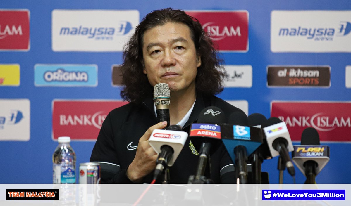 UnifiSports's tweet photo. Coach Kim Pan Gon mengesahkan keputusan untuk menyenaraikan 23 pemain akhir ke #AFFMitsubishiElectricCup2022 akan ditentukan atas faktor taktikal pasukan. 

Setakat aksi #FriendlyMatch #MASvCAM sebelum ini, siapa yang anda lihat patut disenaraikan? #KamiTeamMalaysia https://t.co/pxFBjYWyxp