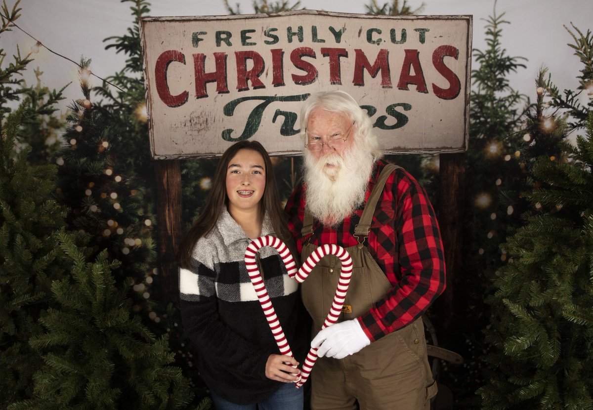 dustyfanny's tweet photo. Christmas 2022... Family Time 🎄🎅❤ https://t.co/93fLUtHNUL