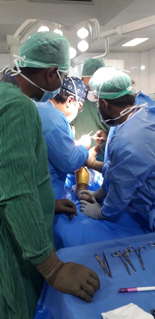 SKBZMedComplex's tweet photo. Alhamdulillah! Another Milestone achieved for Sheikh Khalifa bin Zayed Hospital Quetta. First Total Knee Replacement in the history of SKBZ Hospital and public hospitals done today by Dr.Ahmed Habib Arthroplasty Surgeon and his team.(1/3) https://t.co/SQrRVz9bwN