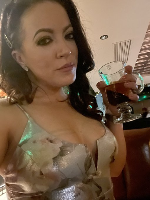 If you could take me out anywhere, where would it be?   https://t.co/AKWKLo239e https://t.co/ArZOIAz<a href="/tag/excited"class="tags"><span>#excited</span></a><a href="/tag/yasss"class="tags"><span>#yasss</span></a>