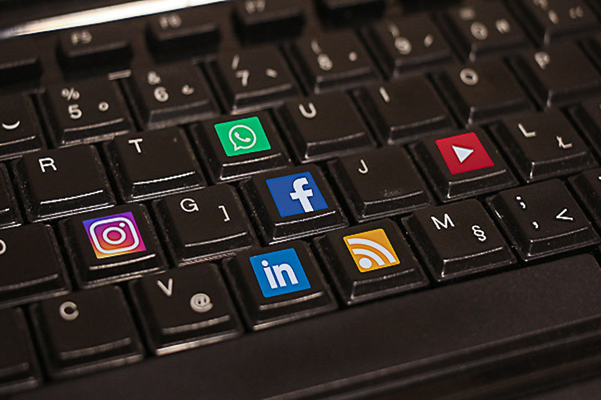 VeeTrack's tweet image. Researchers at Surfshark, a cybersecurity company based in the Netherlands, have created a dataset #tracking governments that have imposed restrictions on Internet service or social media companies from 2015 to the present.

Read : bit.ly/3Fptb9k

#Media #MediaTracking