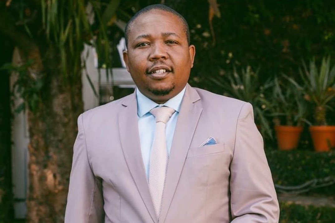 Radio702's tweet image. Actor , producer and writer Presley Chweneyagae is embroiled in the alleged corruption linked to the funds received from NLC. 

#702Breakfast | #702WalkTheTalk