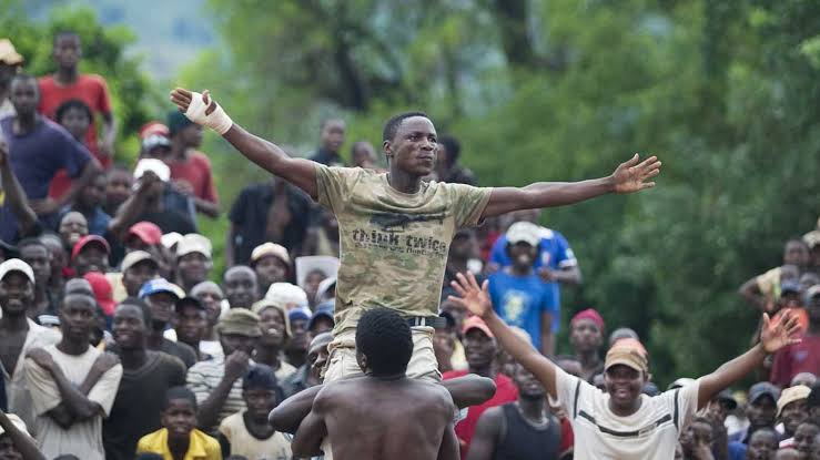 #LimpopoFestiveTournaments | 

𝗠𝗨𝗦𝗔𝗡𝗚𝗪𝗘 - Bare knuckle boxing competition

𝗗𝗔𝗧𝗘: Every Thursday and Saturdays, from 8 December-31 December 2022 

𝗩𝗘𝗡𝗨𝗘: Tshifudi Munangwe Dipeni, Vhembe District. 

#LimSportsZone