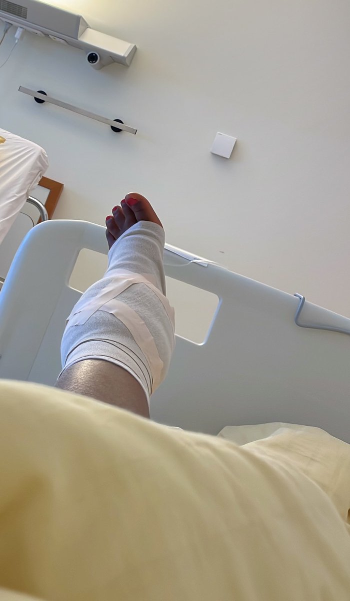 Astrid R.N. Haas tweet media