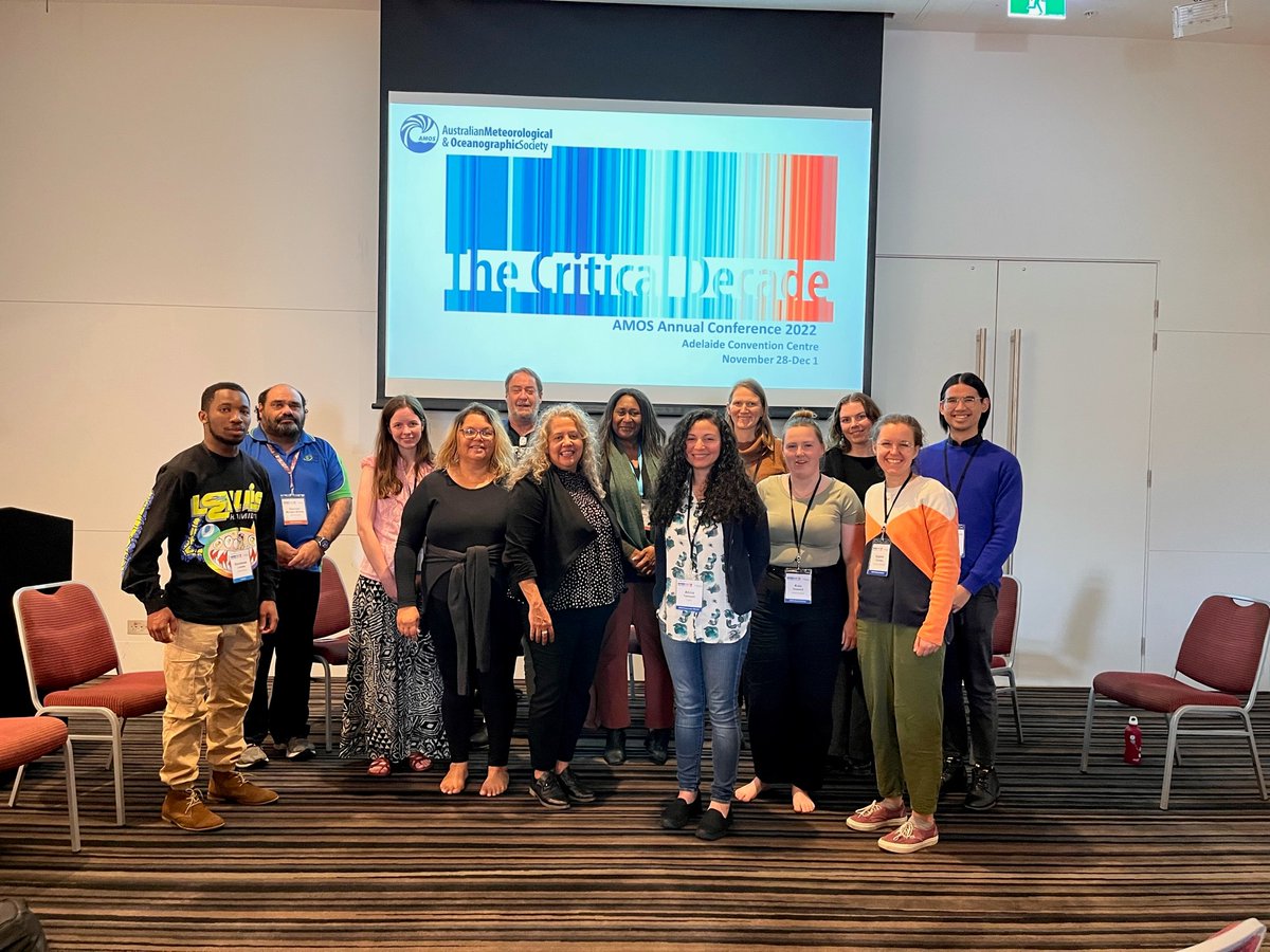 ILSE_UniSQ's tweet image. @unisqaus Mandy Hopkins &amp;amp; A/Prof Raelene Ward worked with Traditional Owners from across Australia, facilitating the #AMOS2022 workshop &apos;How to develop research projects on Country&apos; focusing on projects merging western &amp;amp; ancient knowledge to address #climatechange @AMOSupdates