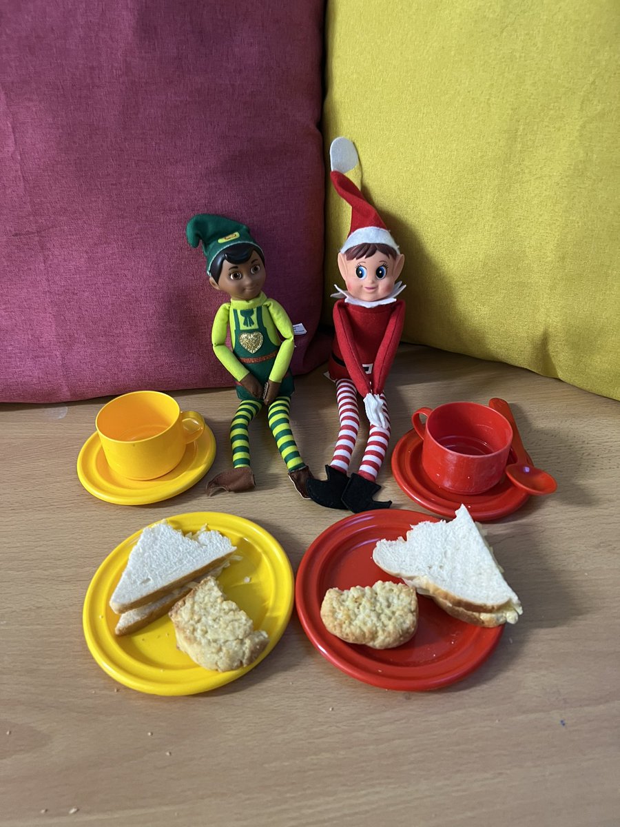 KS2TeachLead's tweet photo. Today’s elf adventures. https://t.co/BjJLXcfiXP