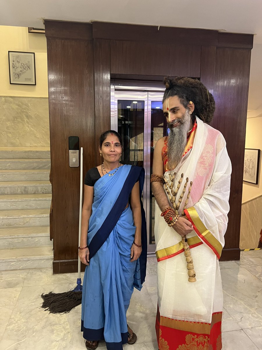 With a real ‘Karamveer’ at an event in Mumbai 🕉🕉🕉