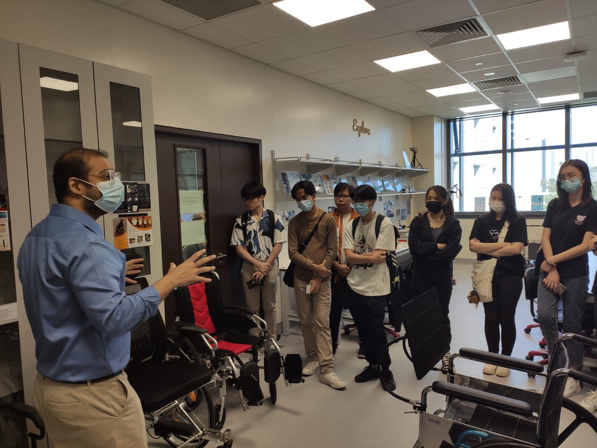 Our #NUSBME team brought the polytechnic students on a #E7 lab tour, covering emerging research from tumor engineering, immuno-engineering to #bGood community co-innovation and #seriousgames!
#NUSCDE @BME_NUS #BES #RayeLab @andytkp2017 @elizafongls @JamesKah