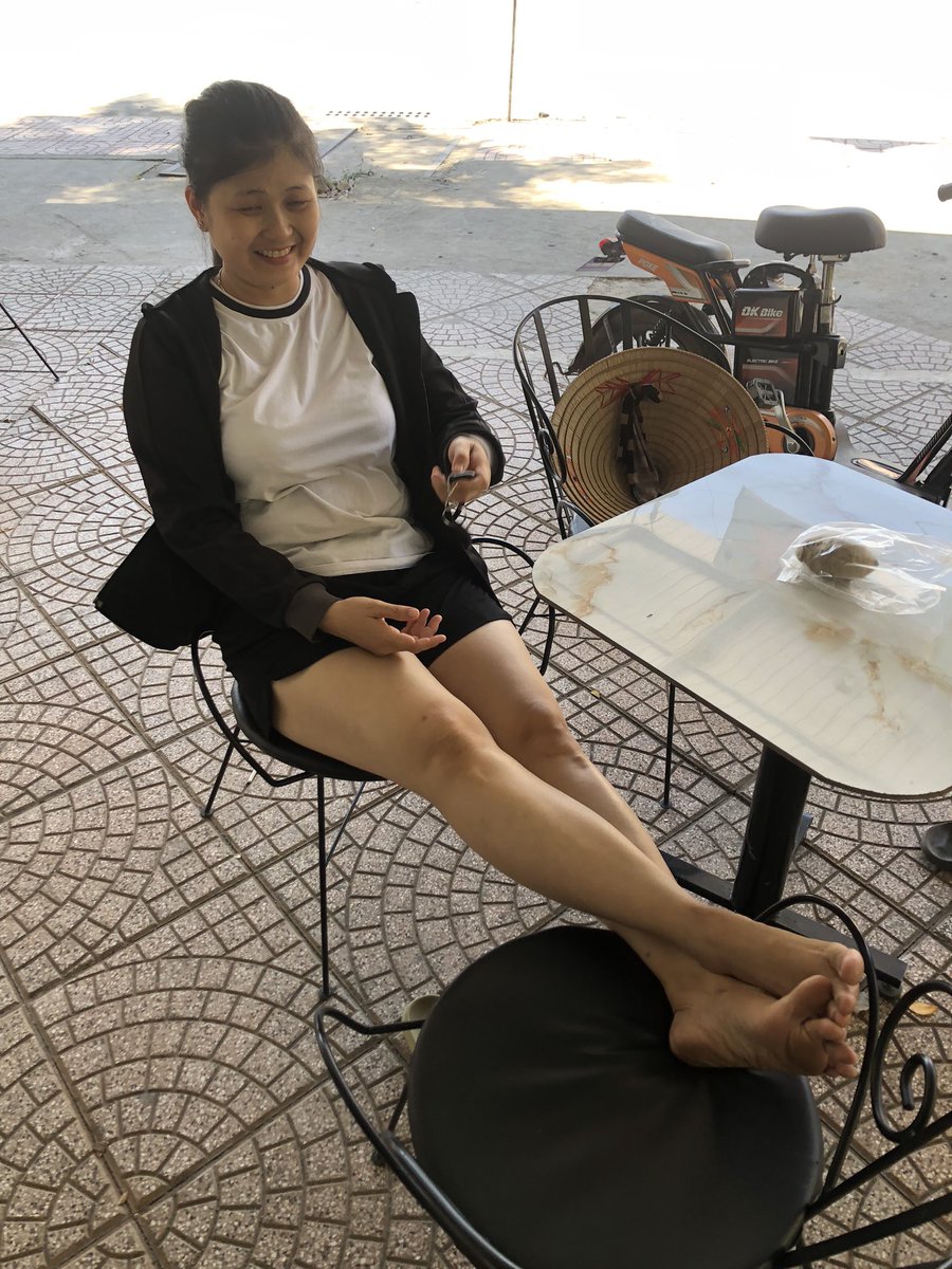 Chị này sáng tập thể dục k mặc quần lót nhìn chảy nước dảy